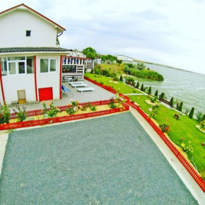 Lake View House
